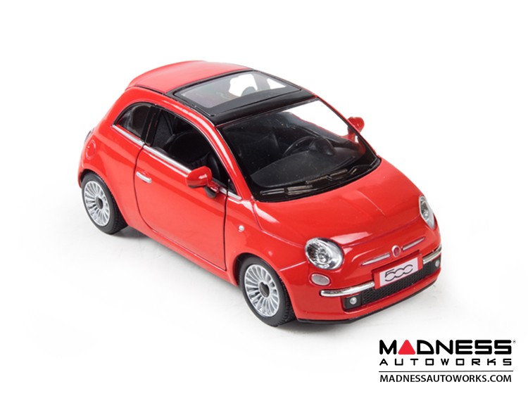 FIAT 500 Diecast Model 1/28 scale Red Kinsmart